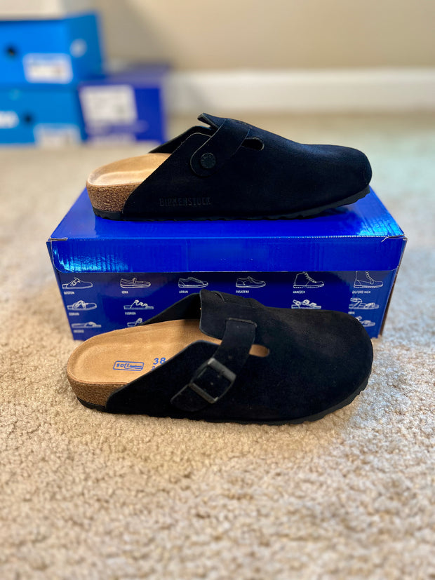 Boston Style Narrow Clogs