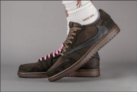 Travis Scott x Air Jordan 1 Low OG “Dark Mocha