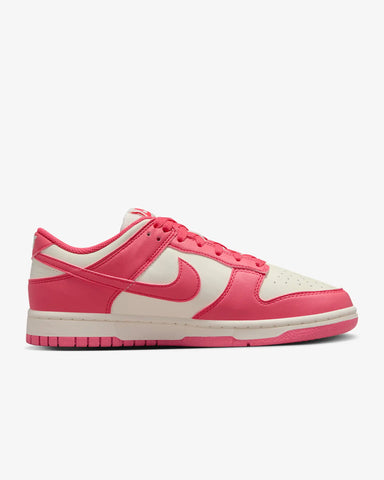 Nike Dunk Low Triple Pink