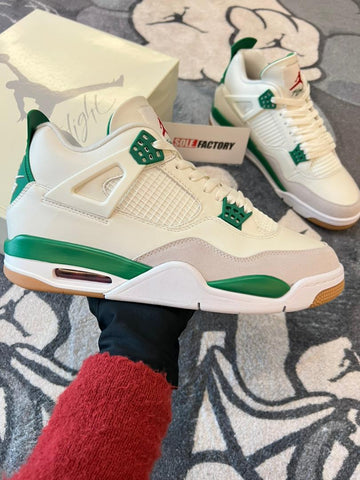 Nike SB x Air Jordan 4 Retro SP ‘Pine Green’